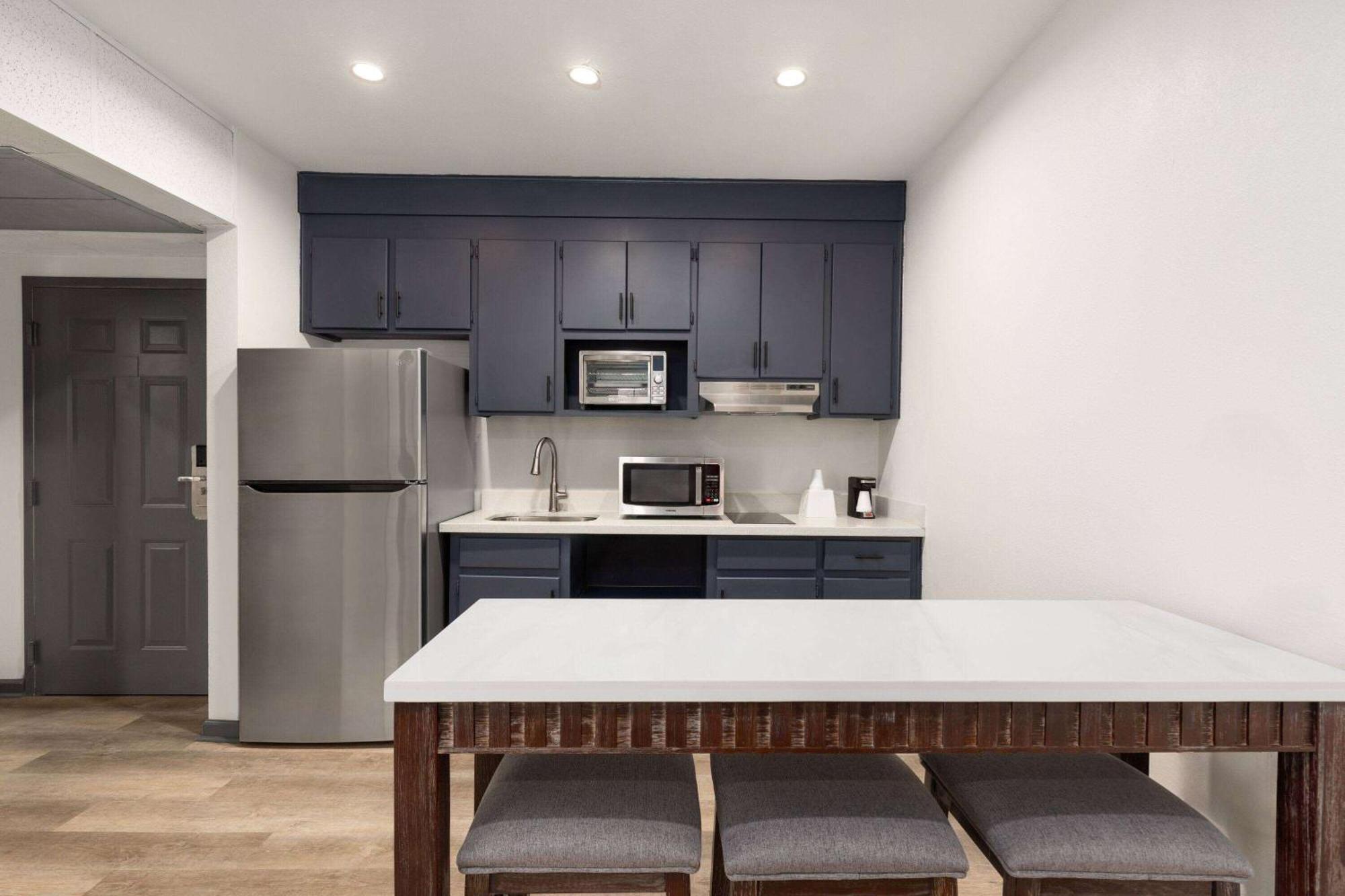 Ramada By Wyndham Studio Suites Dothan Luaran gambar